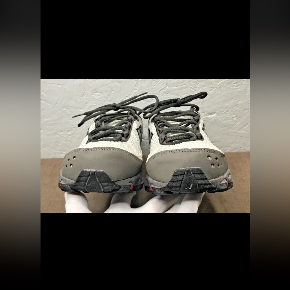 Excellent Made in USA New Balance 608 Men's 10D Sneakers All Terrain Gray Mesh - Picture 3 of 16